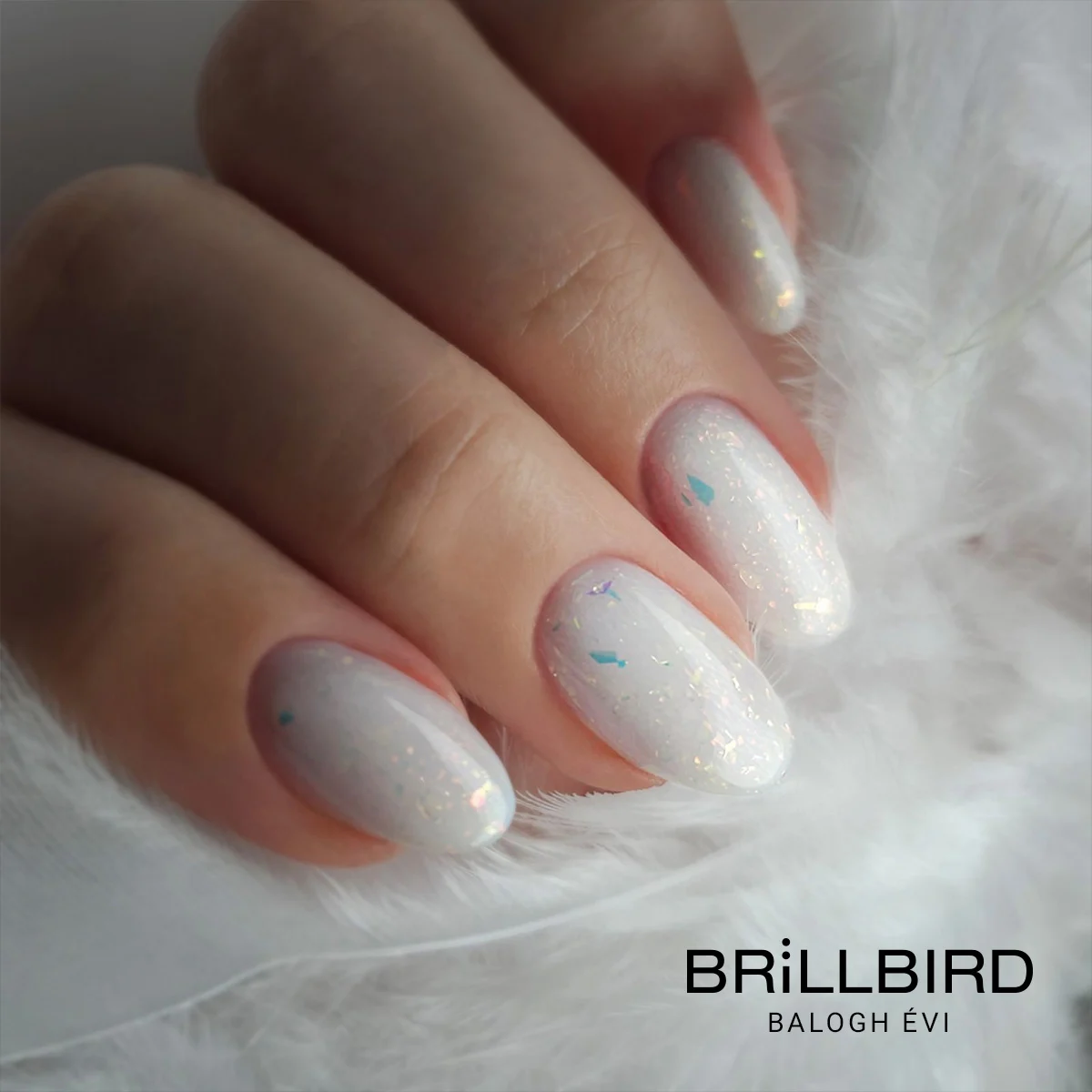 Color of the Year 2026 - Χρώμα της Χρονιάς 2026 – Cloud Dancer